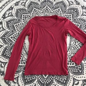 Uniqlo long sleeve tee